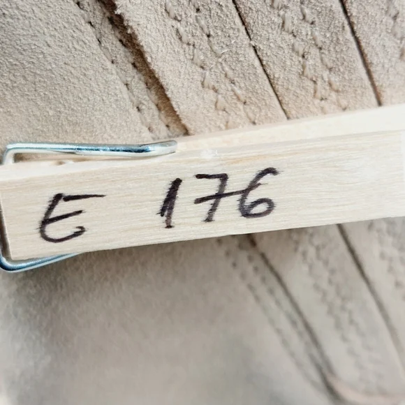 New Dolce Vita Caster H2O Cream Suede Booties E 176 - Picture 12 of 12